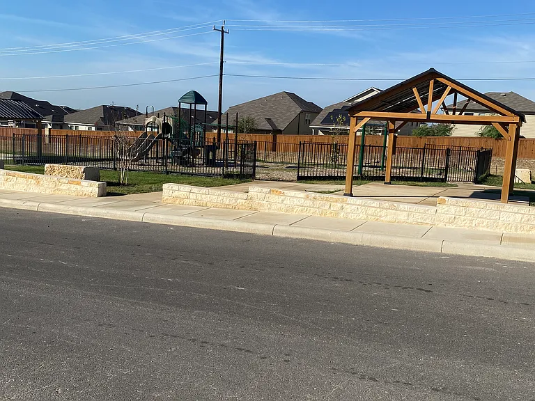 7613 Briarwood Dr — Photo 13