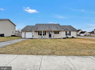 233 Cypress St, Bainbridge, PA 17502