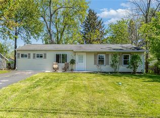 208 Resseguie Dr, Syracuse, NY 13209