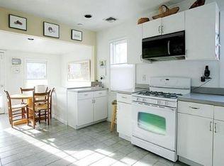 1003 Chestnut St #1003, Newton Upper Falls, MA 02464