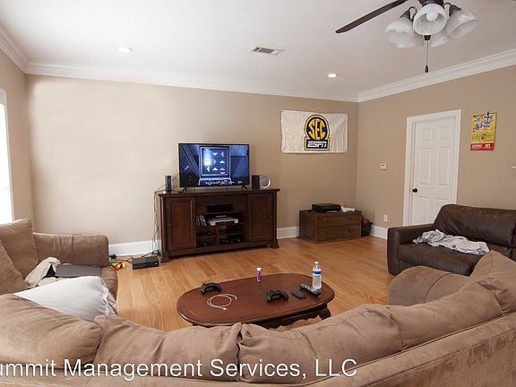 2nd image of 317 Price St Unit 2