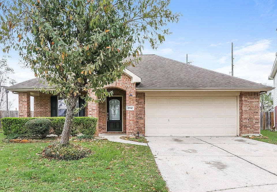 1st image of 21947 Gosling Cedar Pl