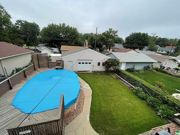4th image of 3705 6th Ave