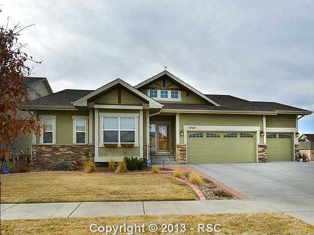 Rancher w/corner lot!