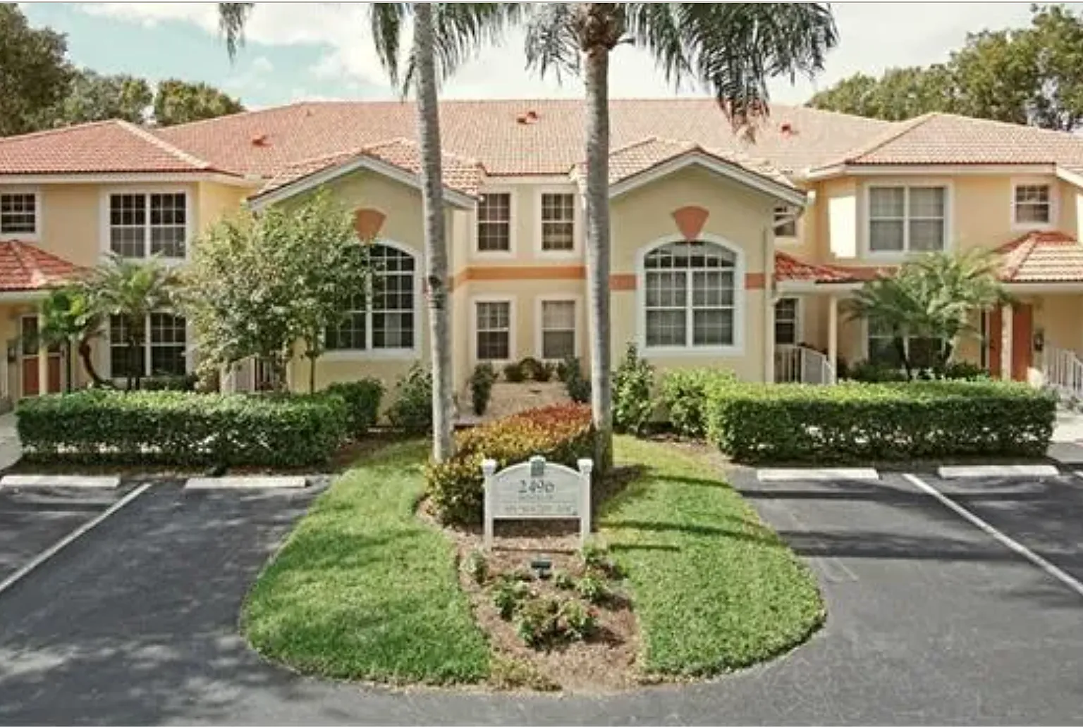 Orchid Bay Dr, Naples — Photo 4