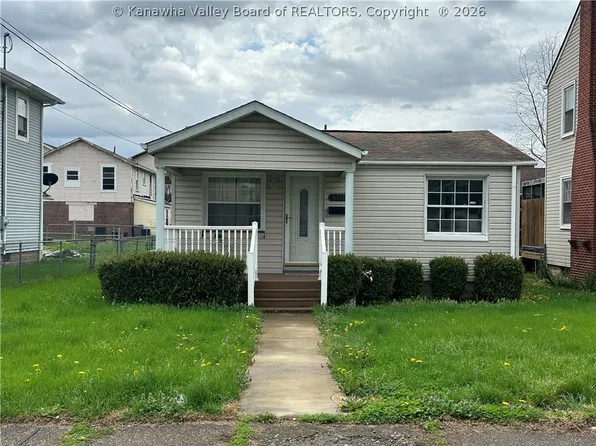 1315 Moore Ave, Dunbar, WV 25064