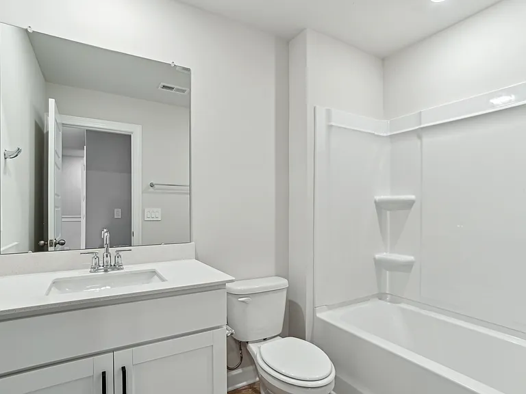 111 Brookmont Ln — Photo 3