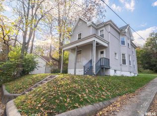 1123 NE Rock Island Ave, Peoria, IL 61603
