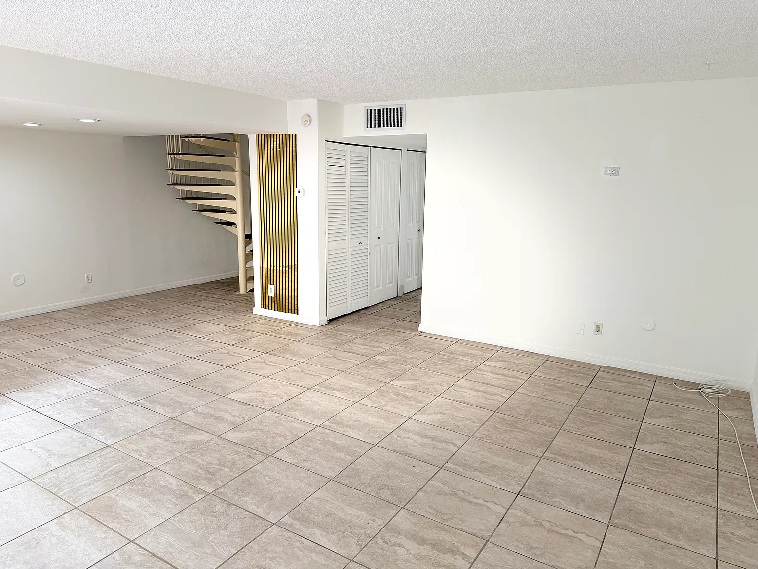 2 bed, 1230 sqft, $2,500 — Photo 2