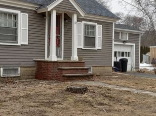 19 Farm Ln, Seabrook, NH 03874