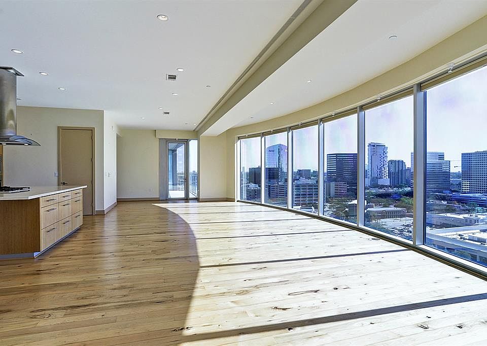 1st image of 1600 Post Oak Blvd Unit 1506