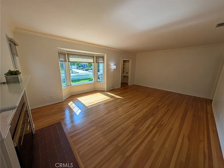 582 N Sunnyslope Ave — Photo 10