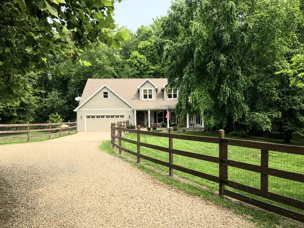 63483 Robbins Lake Rd, Jones, MI 49061