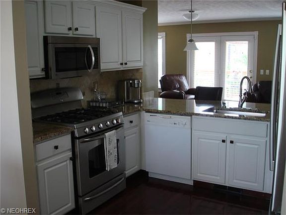 3rd image of 17635 Wildwood Ln #312