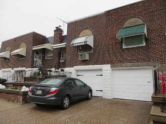 3rd image of 4310 Lawndale St