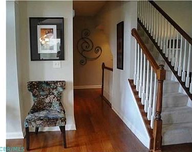 3rd image of 5646 Marmion Dr