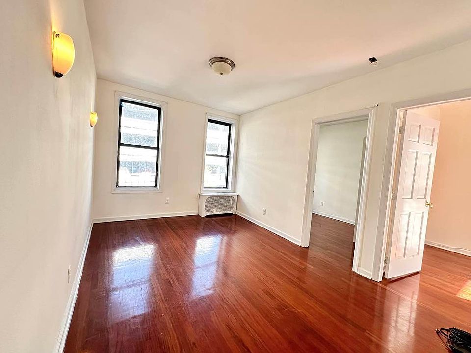 1st image of 26 E 105th St #3W