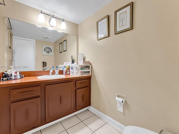 4th image of 9050 NW 28th St APT 131