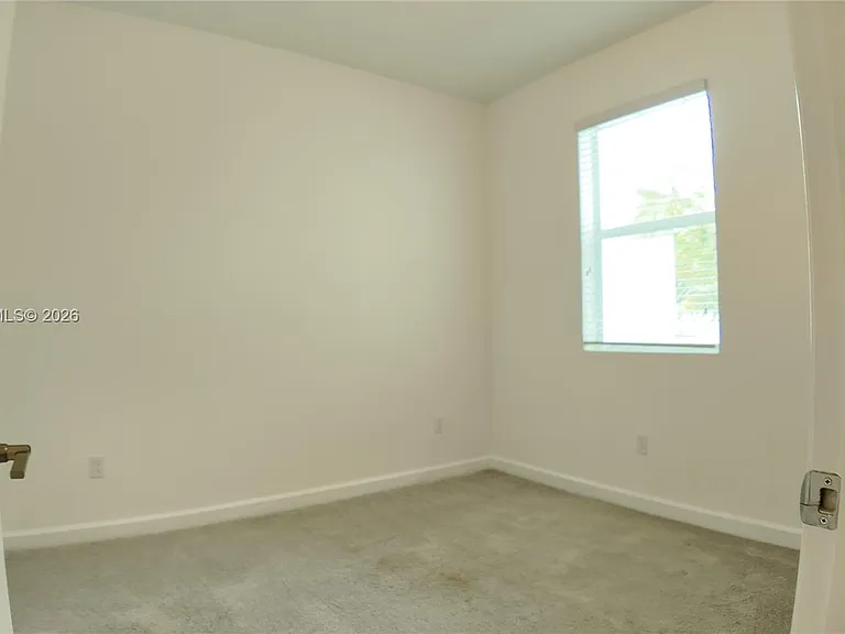 4612 Hollister Ave — Photo 31