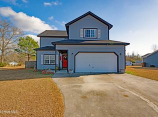 103 Reese Ln, Hubert, NC 28539