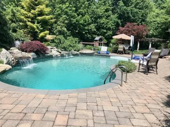 11 Bittern Drive, Nanuet, NY 10954