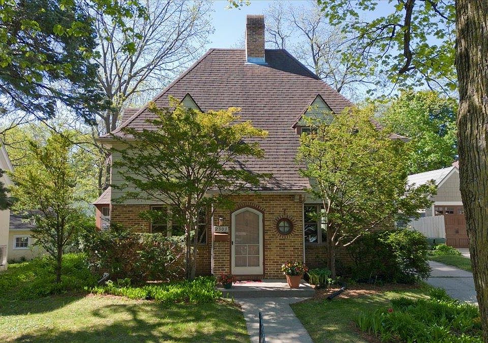 1st image of 2303 Chamberlain Ave