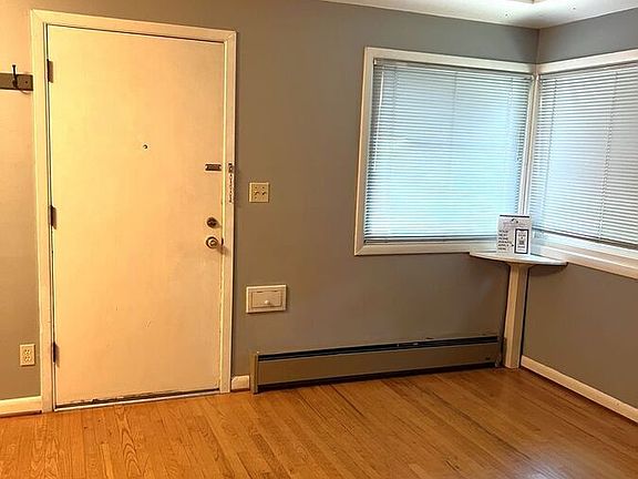 4th image of 5231 NE Hassalo St