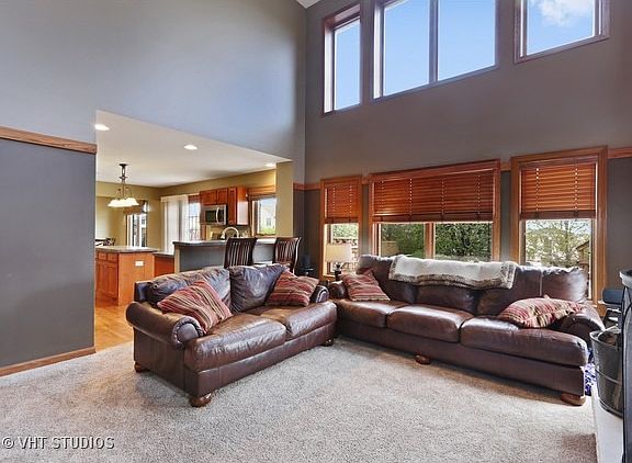 3rd image of 1359 Chauser Ln