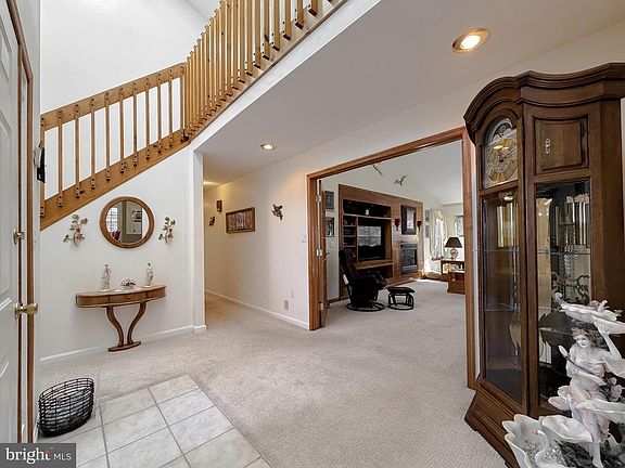 3rd image of 48712 Packer Ct