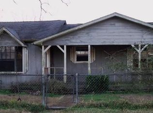 2843 Dewitt Ln, Orange, TX 77632