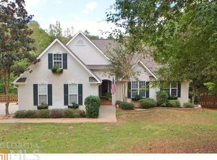 330 Mossy Holw, Newnan, GA 30265