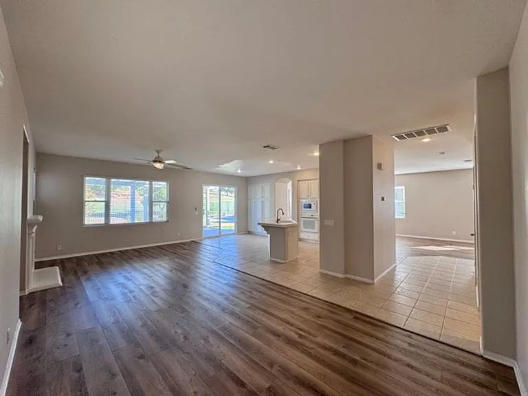 30906 Crystalaire Dr — Photo 18
