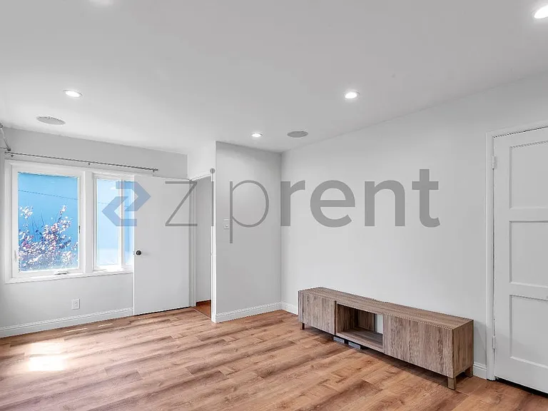 173 Westlawn Ave — Photo 11