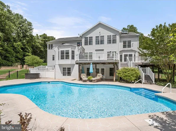 10 Heritage Hills Ct, Kingsville, MD 21087