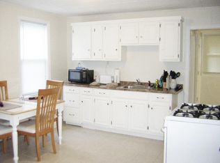 793 Brewster St Floor 2, Bridgeport, CT 06605