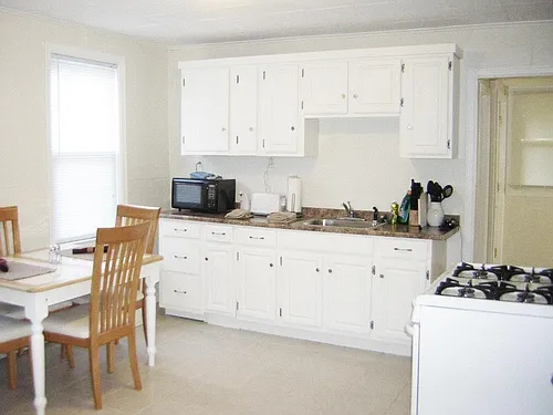 793 Brewster St #2 Photo 1