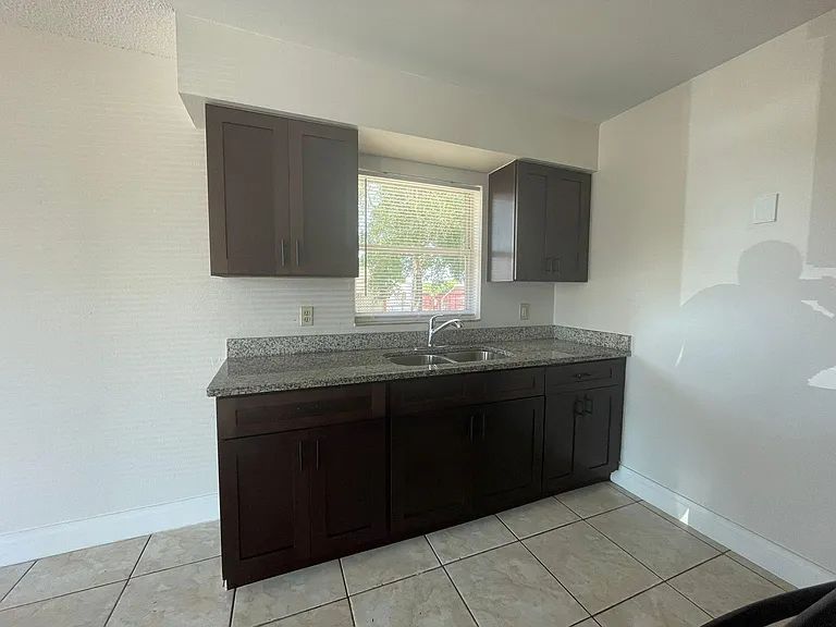 3519 Benito Juarez Cir — Photo 3