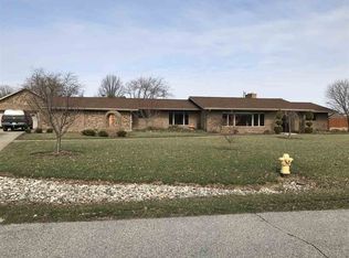 8829 Maravilla Dr, Fort Wayne, IN 46815