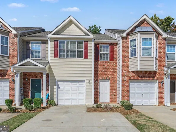 108 Chastain Cir, Newnan, GA 30263