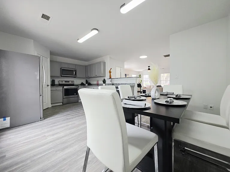 2529 Piering Dr — Photo 11