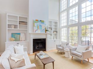 104 Nolen Ln, Chapel Hill, NC 27516