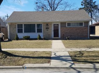 868 S 3rd Ave, Des Plaines, IL 60016