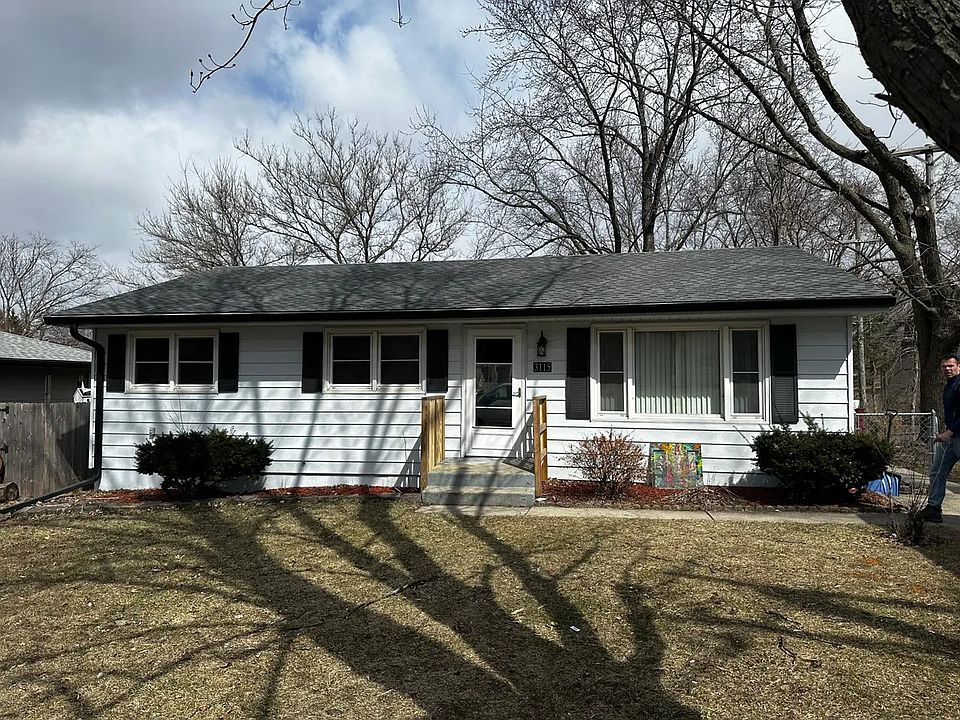 1st image of 3115 La Salle Ave