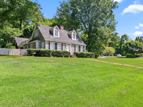 460 Lakewood Dr, Homewood, AL 35209