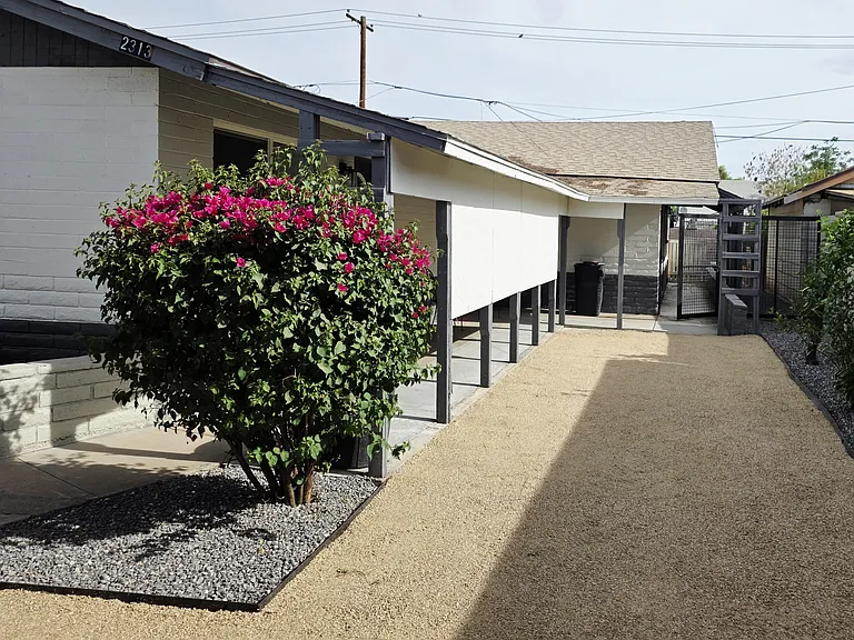 2313 E Harvard St #2 — Photo 4