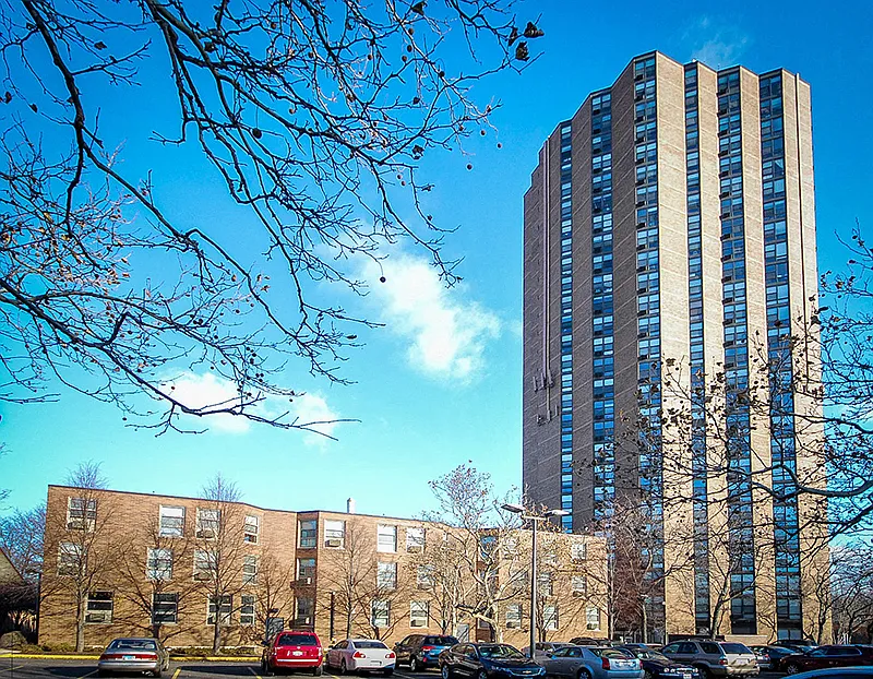 4700 Lake Park