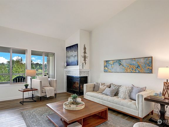 3rd image of 23501 Lakeview Drive #D303