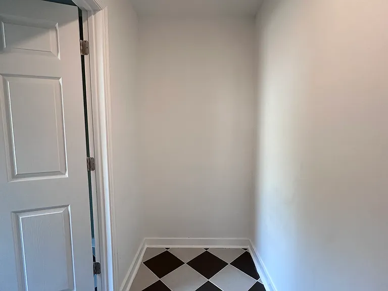 1734 McHenry Ave — Photo 6