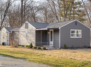 426 Della Rd, Columbus, IN 47203