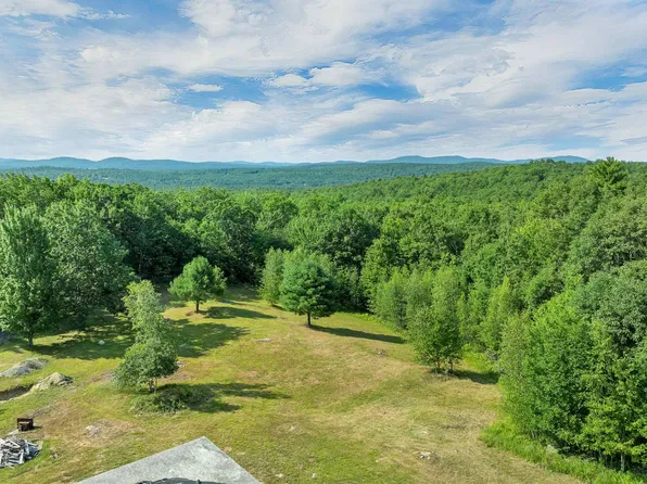 67 Pumpkin Lane, Wakefield, NH 03872
